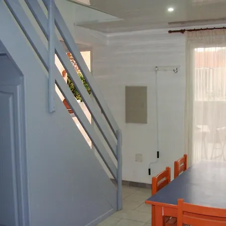 Fuer Acht Personen By Interhome Ferienhaus